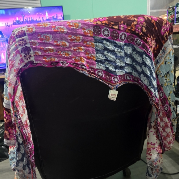 Cover up - Picture 2 of 2